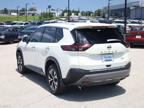 Used 2021 Nissan Rogue SV FWD image 7