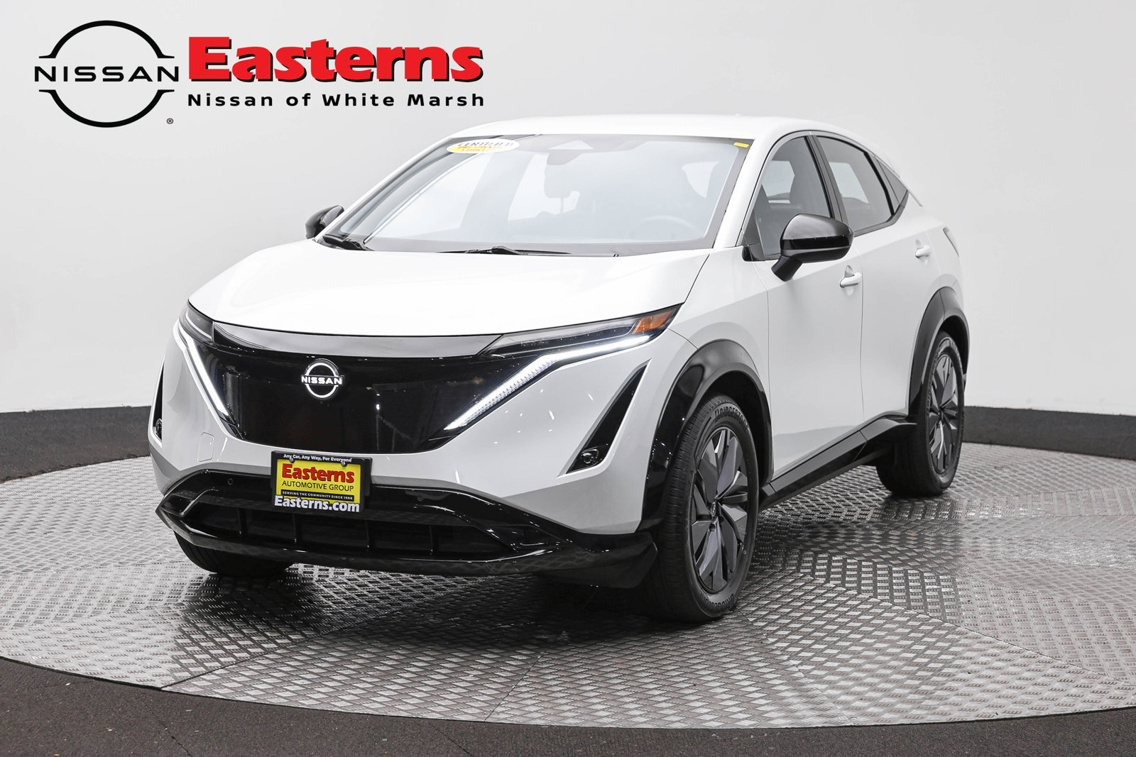 Used 2024 Nissan Ariya FWD image 1