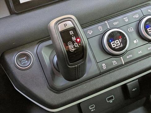 Used 2022 Land Rover Defender 90 S image 14