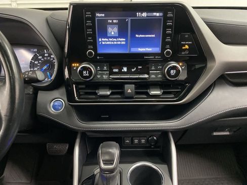 Used 2021 Toyota Highlander XLE image 24