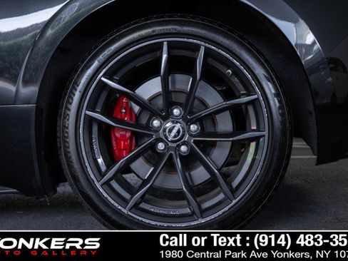 Used 2024 Nissan Z Performance w/ Floor Mat Package RWD image 13