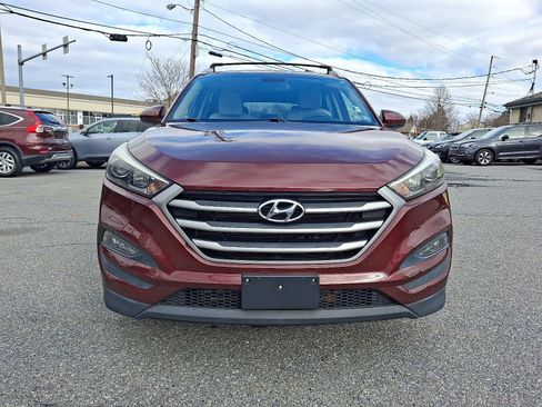 Used 2017 Hyundai Tucson SE image 2