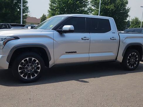 Used 2023 Toyota Tundra Limited AWD/4WD image 4