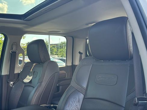 Used 2025 RAM 2500 Limited AWD/4WD image 14