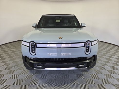 Used 2023 Rivian R1S Adventure image 8