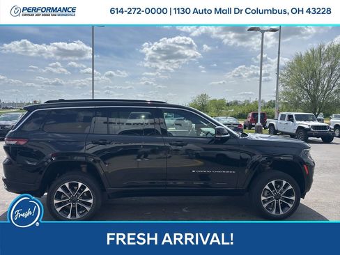 Used 2024 Jeep Grand Cherokee L Overland w/ Advanced Protech Group III image 3