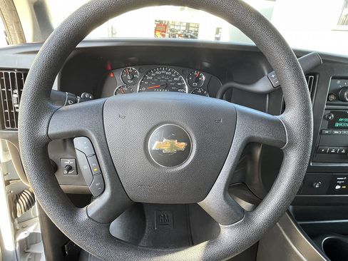Used 2025 Chevrolet Express 3500 LT w/ LT Preferred Equipment Group RWD image 33