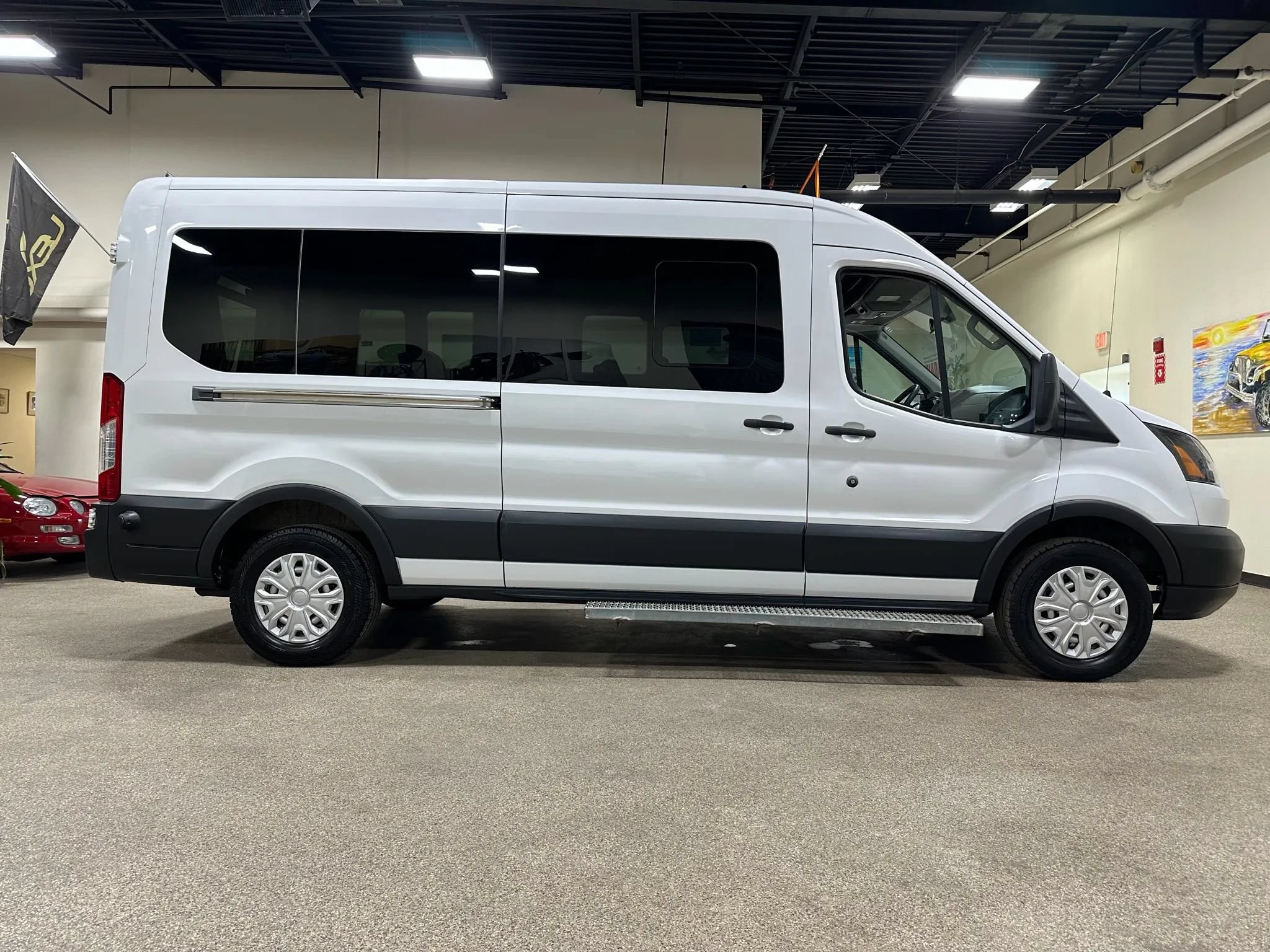 Used 2015 Ford Transit 250 148 Medium Roof RWD image 8
