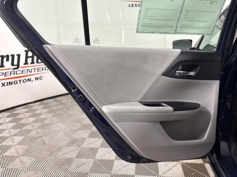 Used 2013 Honda Accord LX image 18