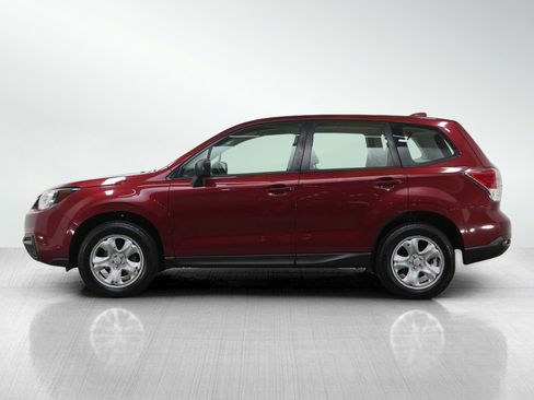 Used 2018 Subaru Forester 2.5i image 2