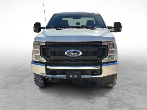Used 2022 Ford F250 XL w/ Power Equipment Group image 3