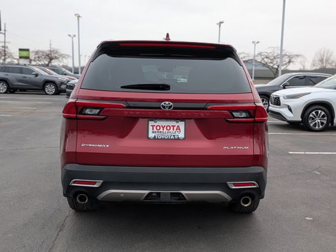 Used 2024 Toyota Grand Highlander AWD Hybrid image 7