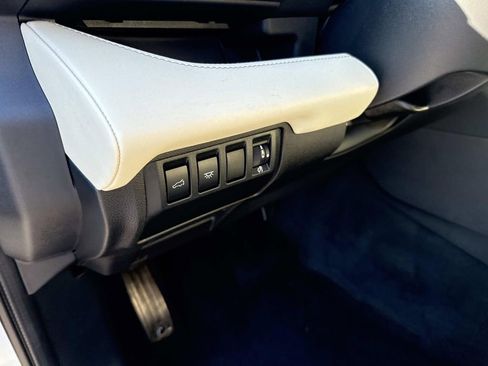 Used 2023 Subaru Ascent Limited w/ Technology Package image 22