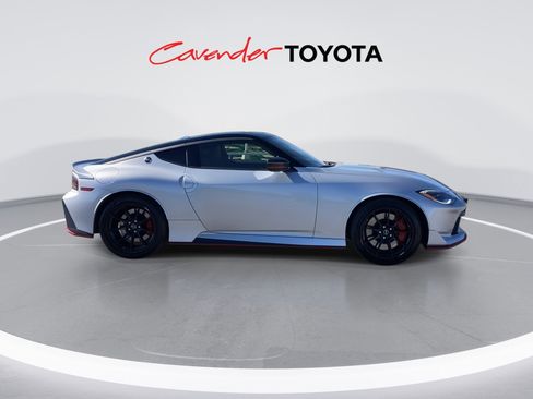 Used 2025 Nissan Z NISMO w/ Floor Mat Package image 9