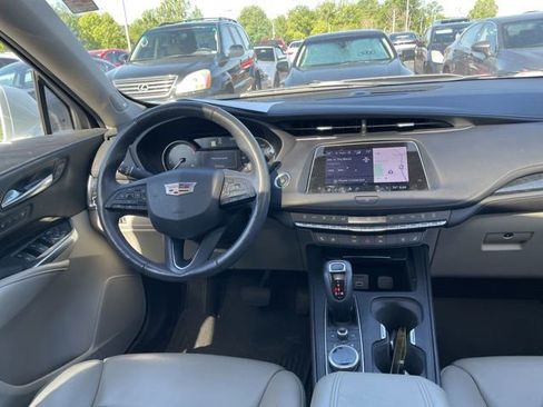 Used 2019 Cadillac XT4 Premium Luxury FWD image 8