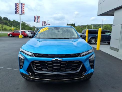 Used 2025 Chevrolet Trax ACTIV FWD image 3