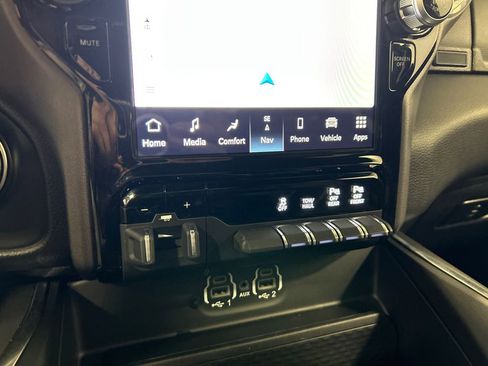 Used 2024 RAM 1500 Laramie image 26