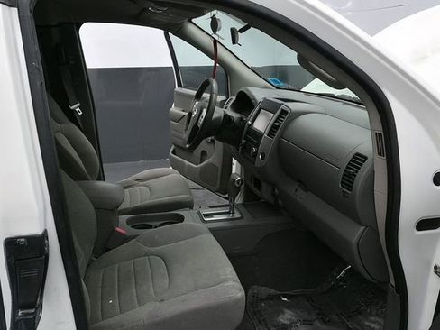 Used 2019 Nissan Frontier S image 9