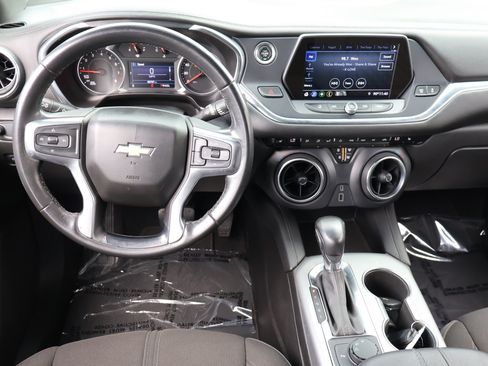 Used 2019 Chevrolet Blazer LT FWD image 18
