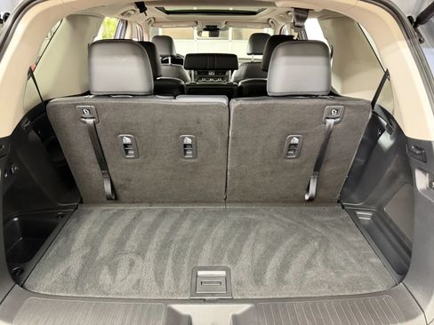 Used 2023 Honda Pilot Touring image 35