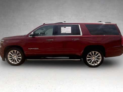 Used 2019 Chevrolet Suburban Premier w/ Premier Plus Edition AWD/4WD image 3