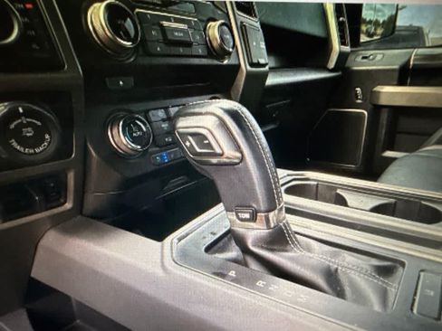 Used 2018 Ford F150 Raptor w/ Equipment Group 802A Luxury AWD/4WD image 18