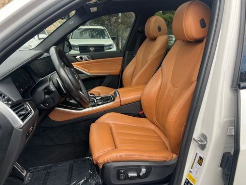 Used 2021 BMW X5 xDrive40i w/ M Sport Package image 8