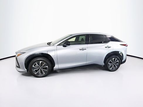 Used 2025 Lexus RZ 450e AWD/4WD image 4