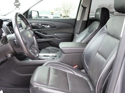 Used 2020 Chevrolet Traverse High Country FWD image 13