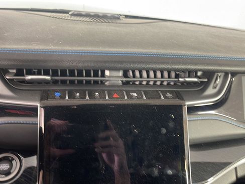 Used 2023 Jeep Grand Cherokee Trailhawk w/ Advanced Protech Group II AWD/4WD image 18