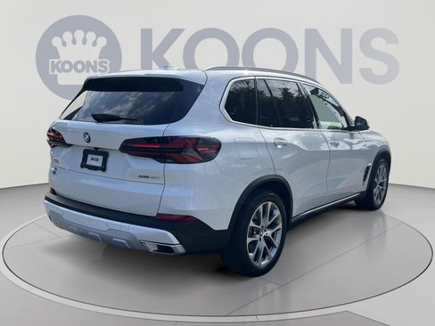 Used 2024 BMW X5 xDrive40i w/ Premium Package AWD/4WD image 7