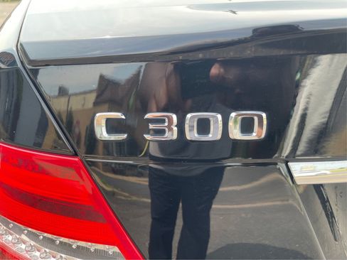 Used 2014 Mercedes-Benz C 300 4MATIC Sedan image 21