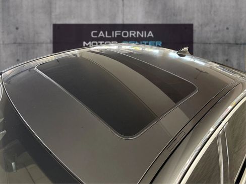 Used 2019 BMW 330i Sedan w/ Convenience Package image 12