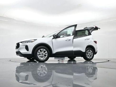 New 2026 Ford Escape Active image 49