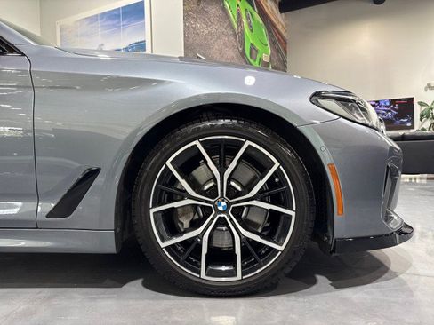 Used 2021 BMW 530i RWD image 18