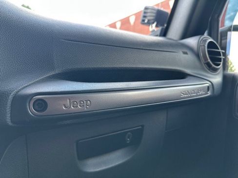 Used 2018 Jeep Wrangler Unlimited Sahara AWD/4WD image 66