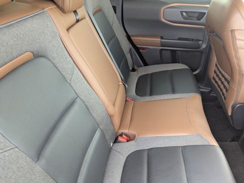 Certified 2023 Ford Bronco Sport Outer Banks w/ Tech Package image 13