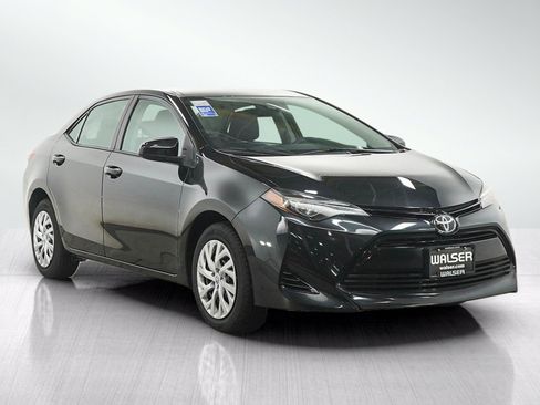 Used 2018 Toyota Corolla LE FWD image 7