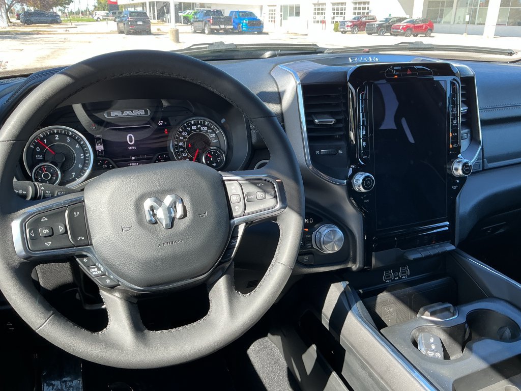 Used 2025 RAM 1500 Laramie AWD/4WD image 13