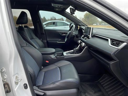 Used 2019 Toyota RAV4 XSE image 14