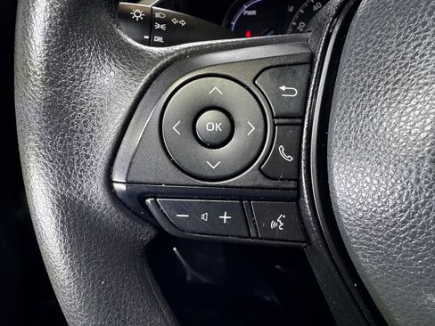 Used 2024 Toyota RAV4 LE AWD/4WD image 25