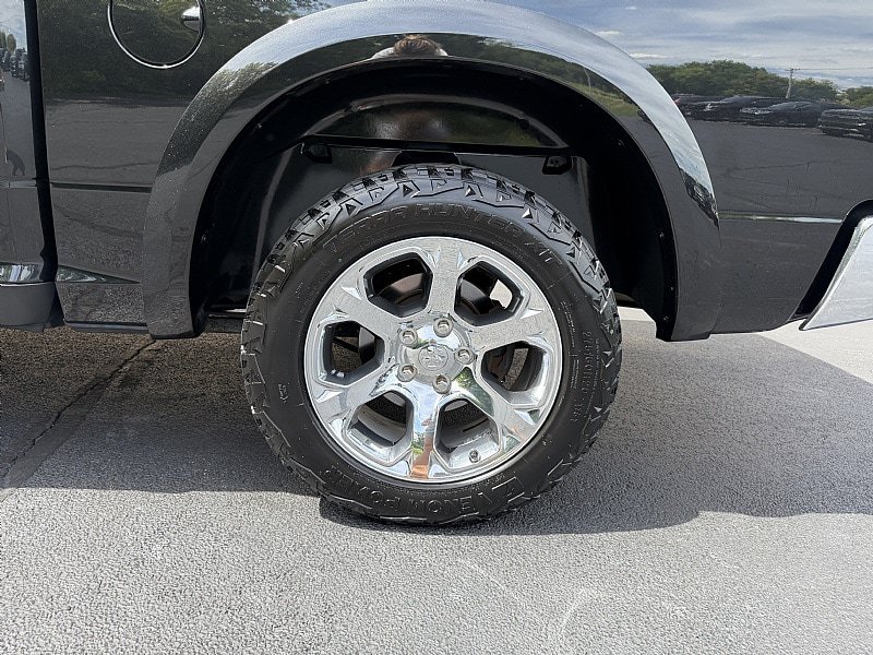 Used 2017 RAM 1500 Laramie w/ Convenience Group AWD/4WD image 10