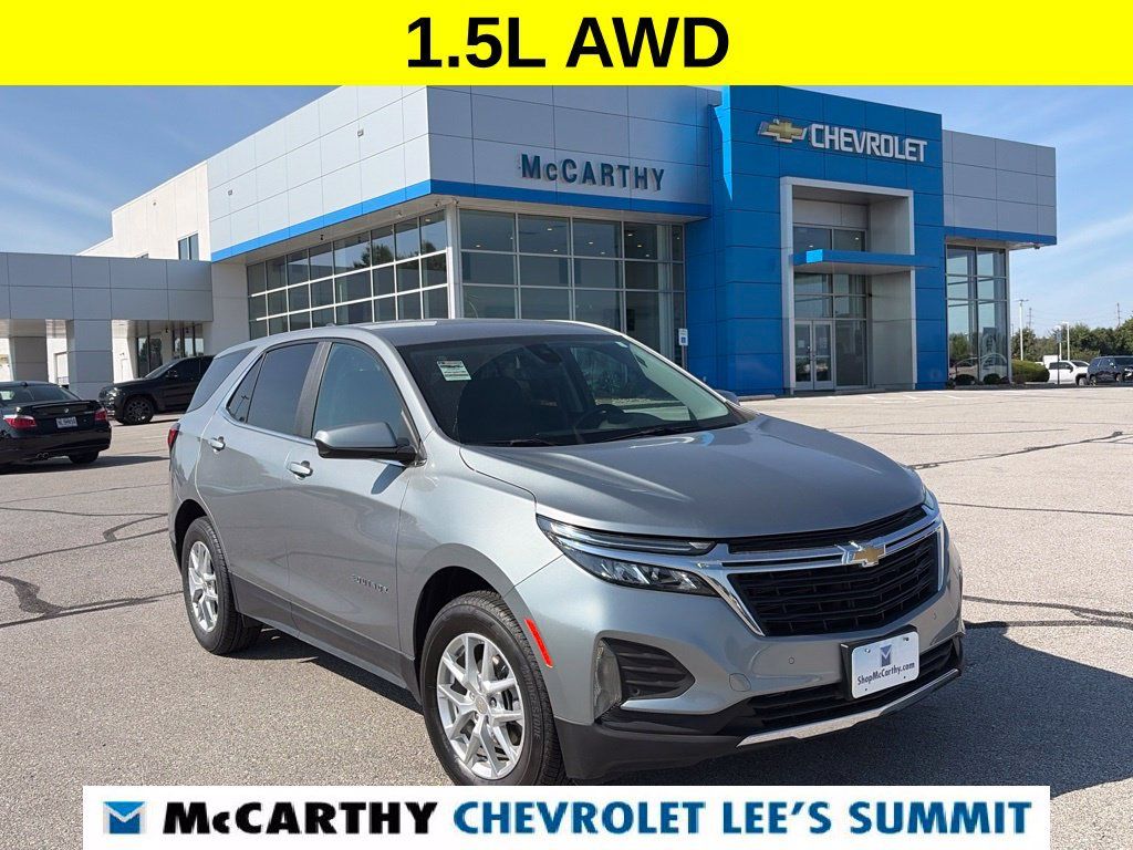 Used 2024 Chevrolet Equinox LT AWD/4WD image 1