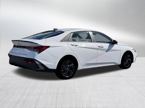 New 2026 Hyundai Elantra Sport image 8