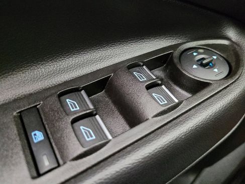 Used 2017 Ford Escape SE w/ Equipment Group 201A FWD image 27