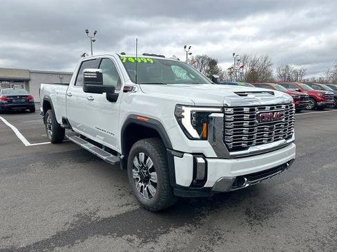 Used 2024 GMC Sierra 3500 Denali image 6