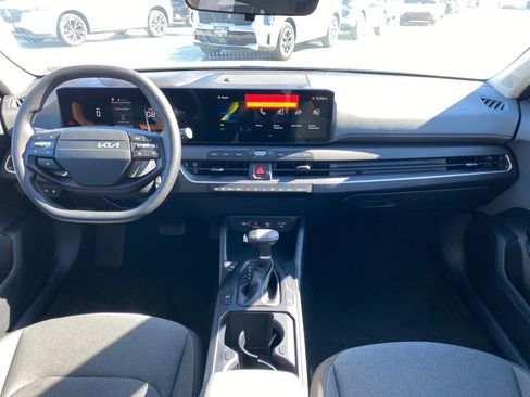 New 2026 Kia K4 LXS image 23