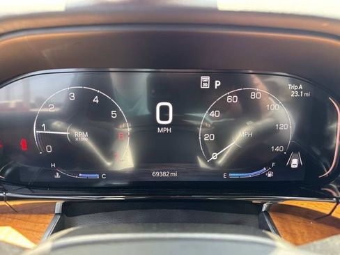 Used 2023 Jeep Grand Wagoneer Series III AWD/4WD image 34