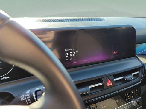 Certified 2024 Kia Seltos S FWD image 18