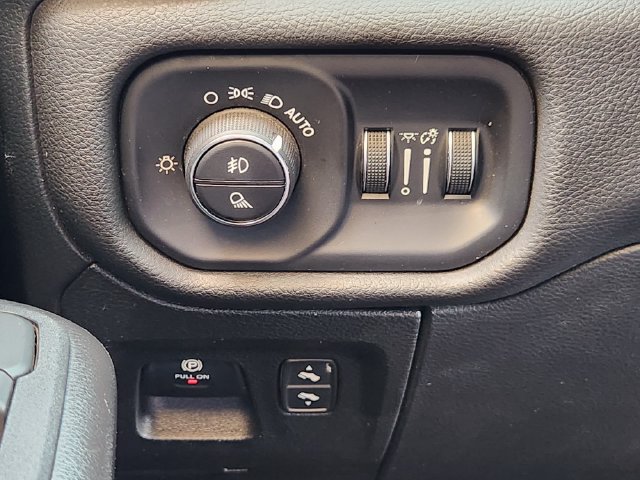 Used 2025 RAM 1500 Big Horn AWD/4WD image 22